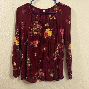 Medium Old Navy Maroon Floral Top